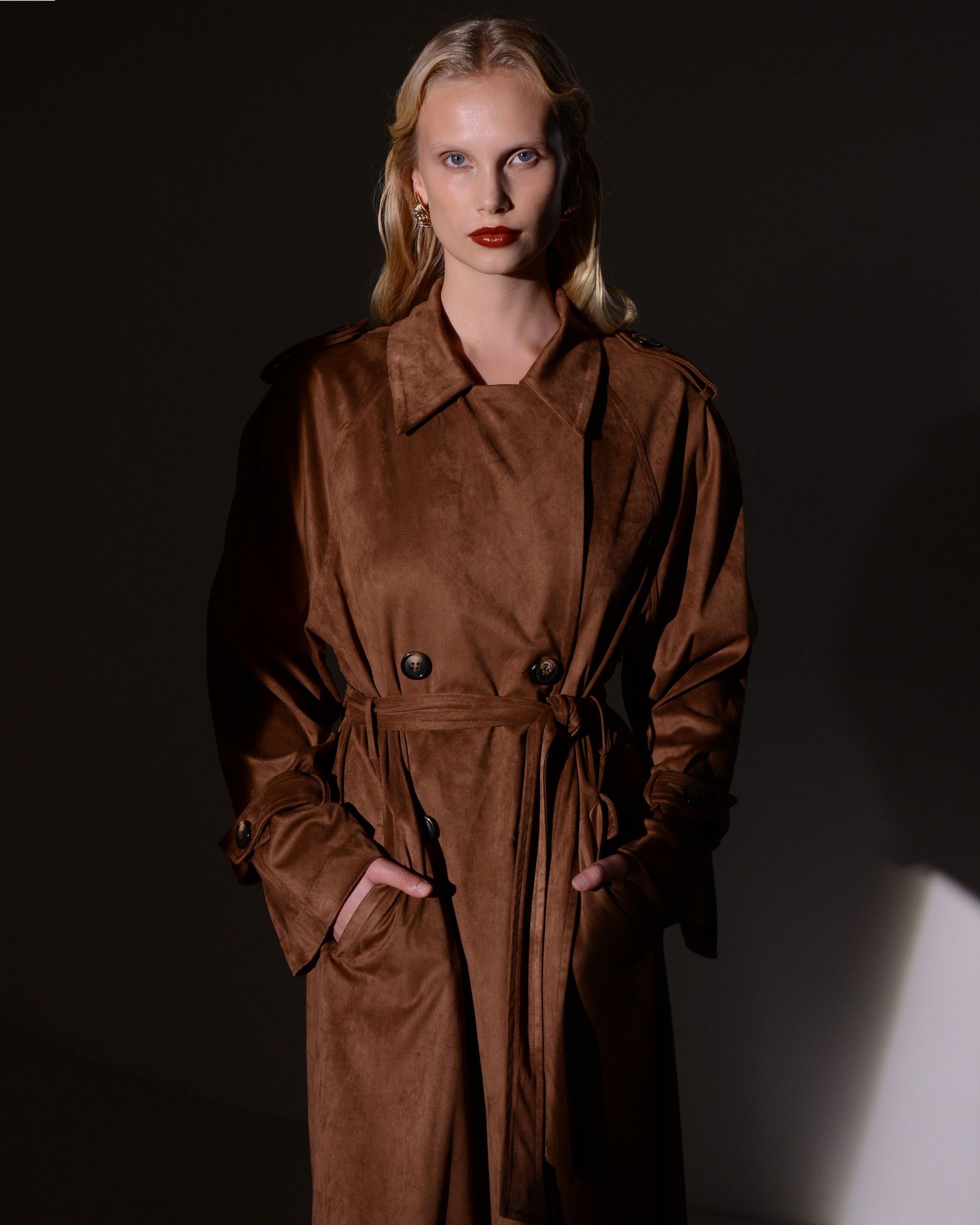 NOIR TRENCH COAT BROWN SUEDE