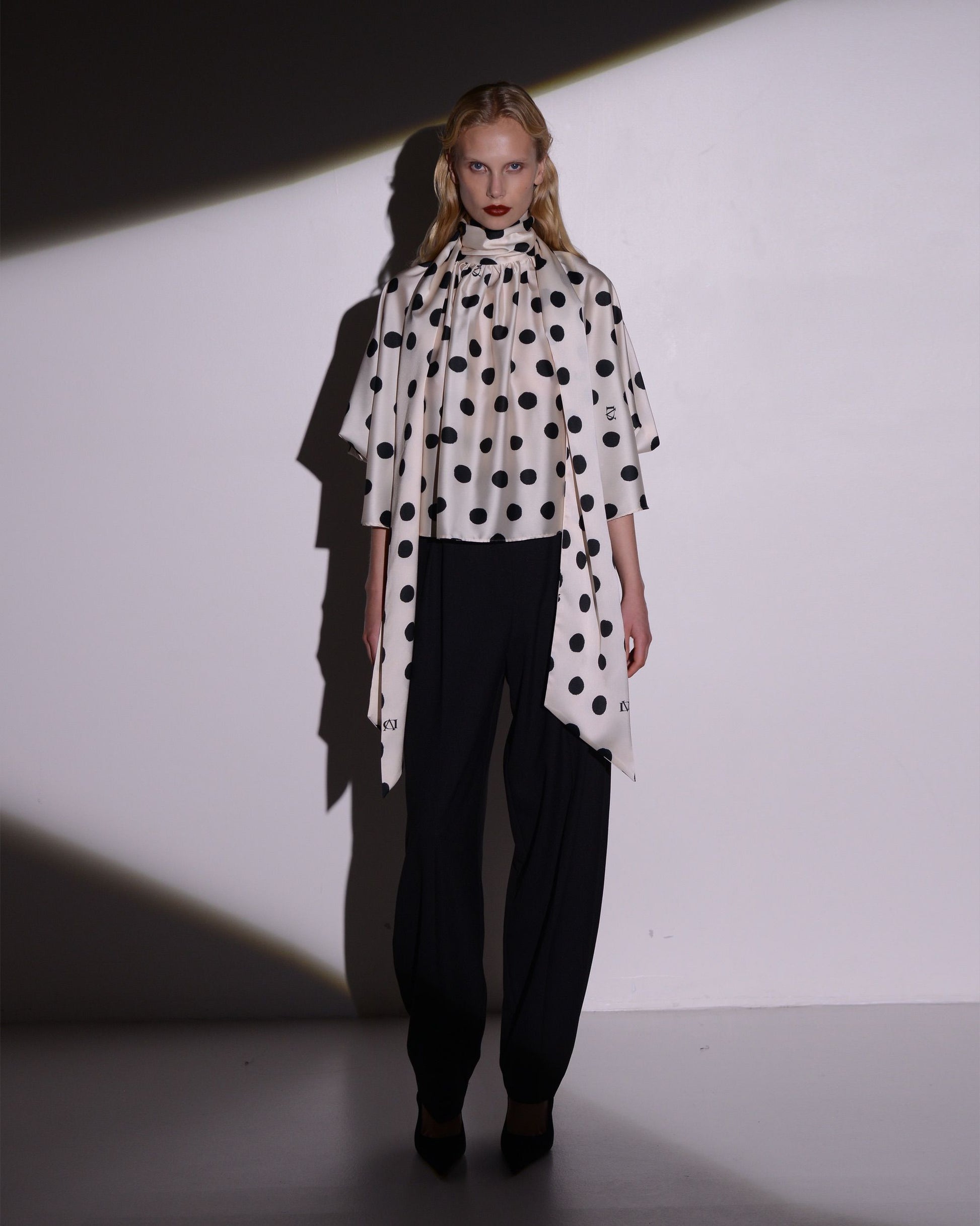 SECRET BLOUSE POLKA BIG