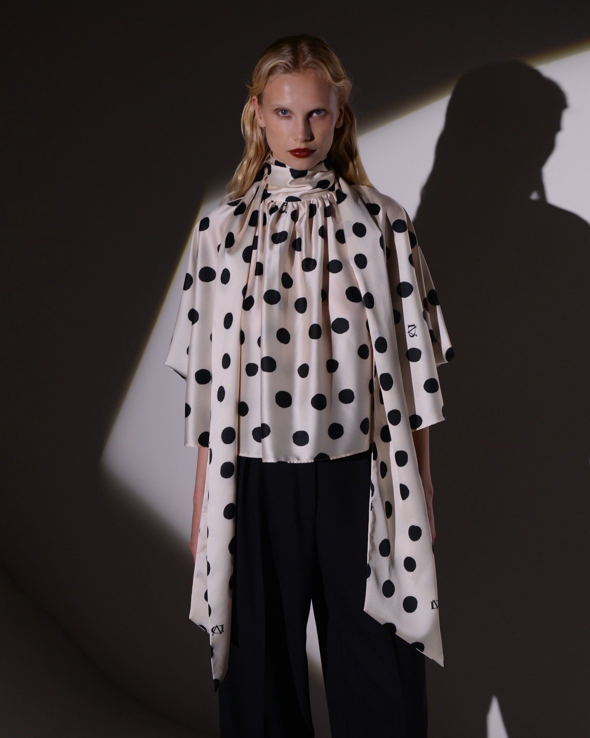 SECRET BLOUSE POLKA BIG