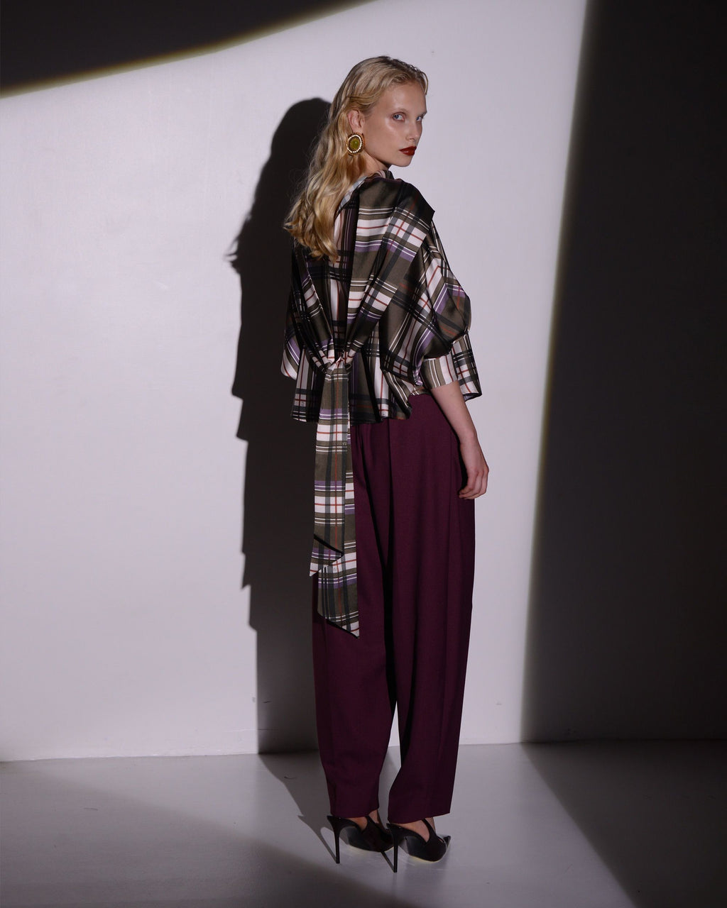 CURVED PANTS BURGUNDY