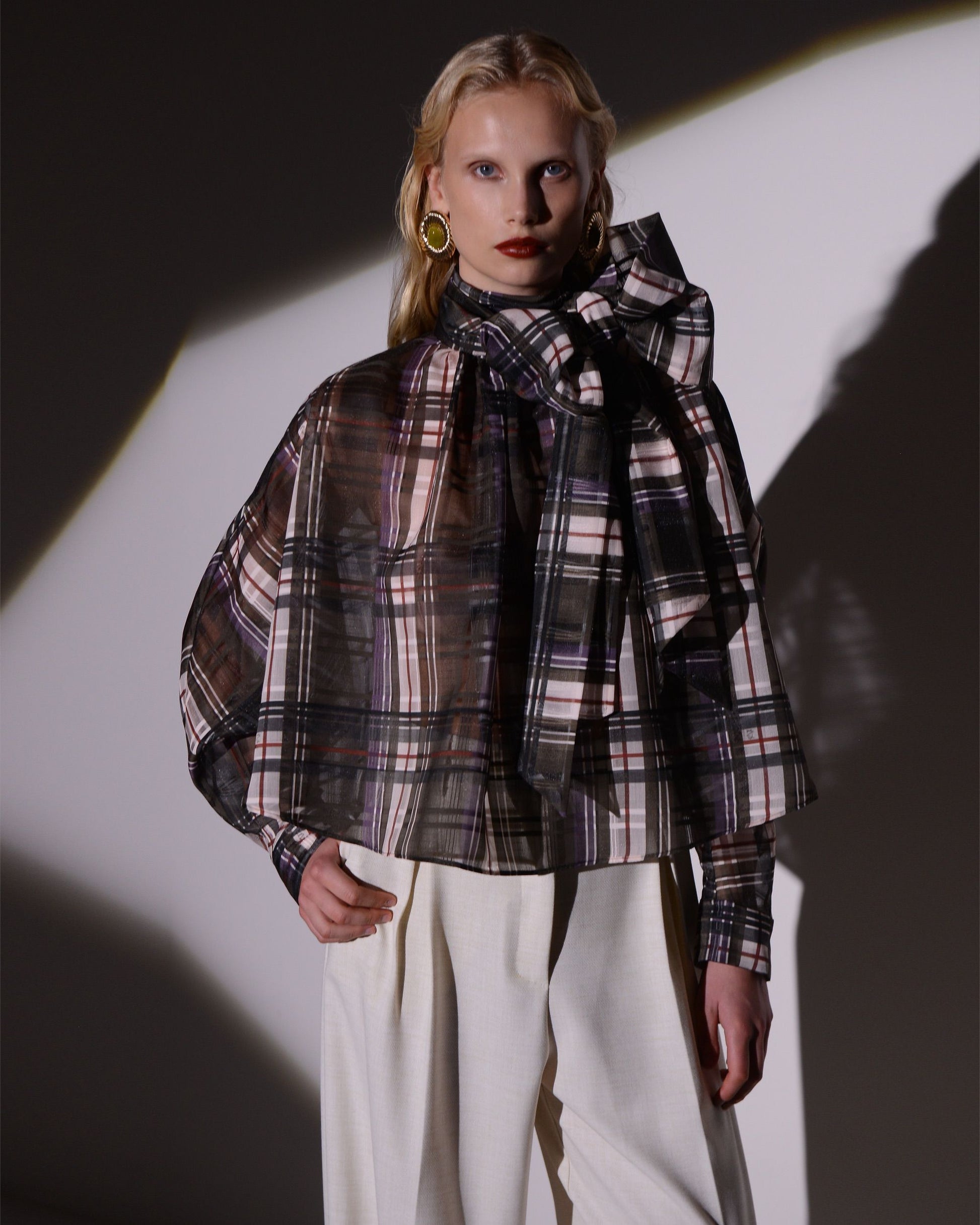 SECRET BLOUSE CHECKED