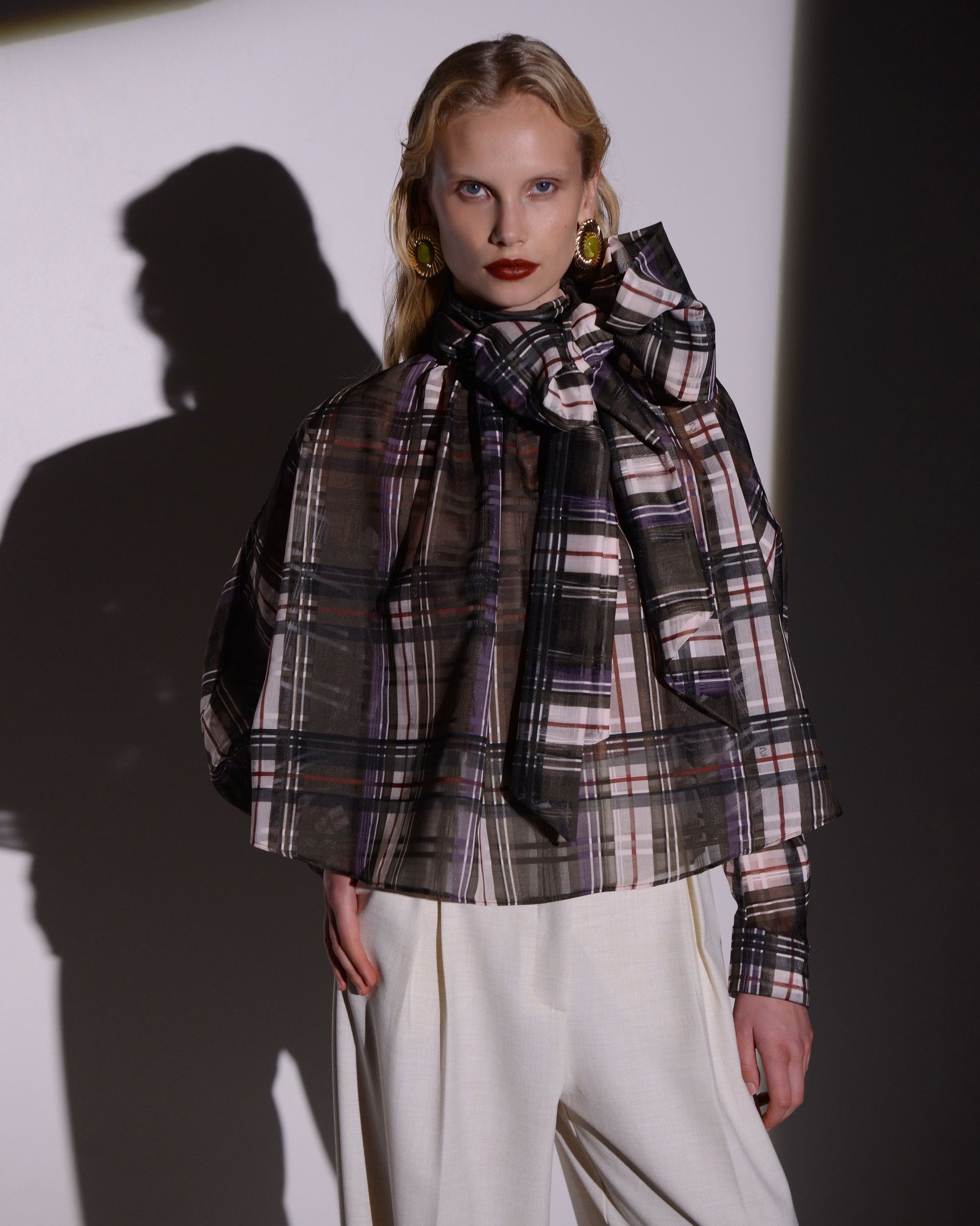 SECRET BLOUSE CHECKED